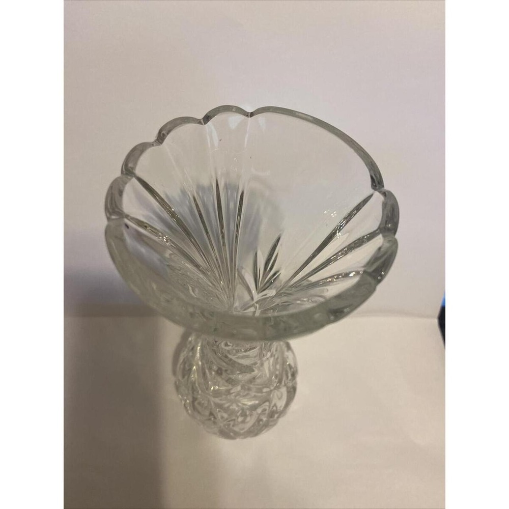 CRYSTAL VASE - Picture 2 of 8